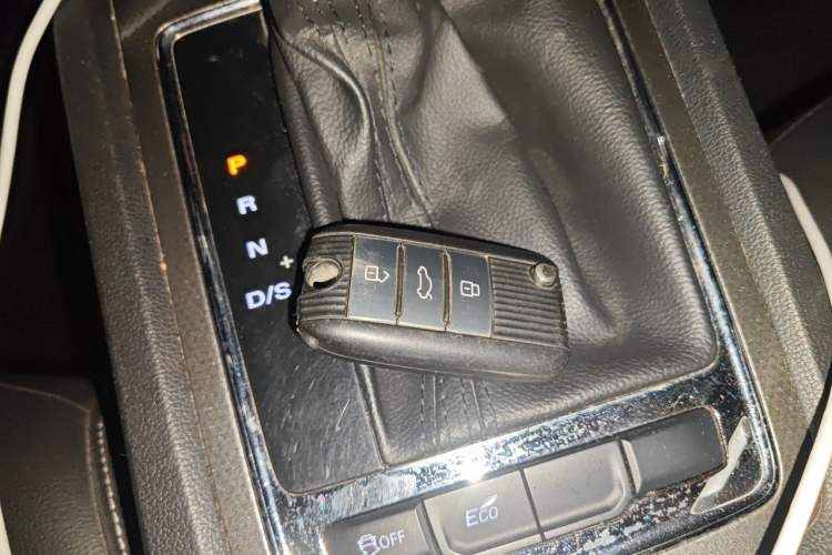 Used Roewe i6 2019 PLUS 1.6L CVT 4G Connected Flagship Deluxe Edition Vehicle Key