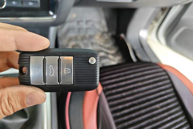 Used Roewe i6 2019 PLUS 1.6L Manual 4G Connect Flagship Deluxe Edition Vehicle Key