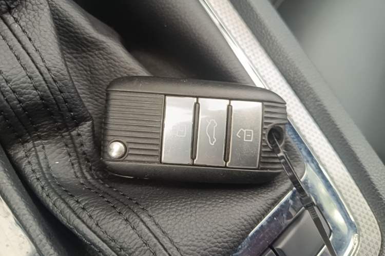 Used Roewe i6 2019 PLUS 1.6L CVT 4G Connected Flagship Deluxe Edition Vehicle Key