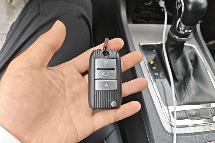 Used Roewe i6 2019 PLUS 1.6L CVT 4G Connected Flagship Deluxe Edition Vehicle Key