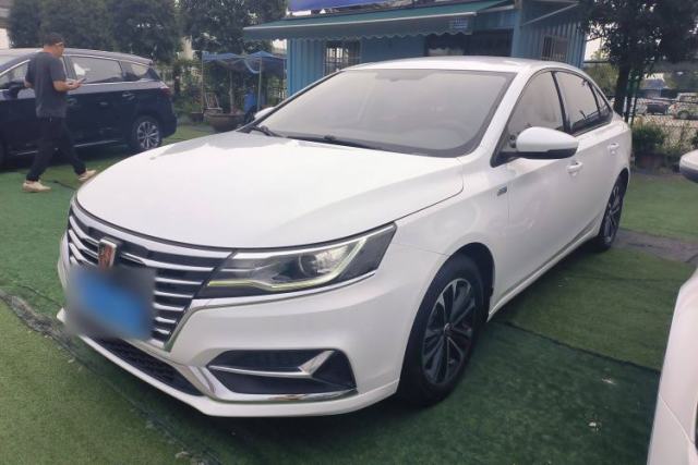 Used Roewe i6 2019 PLUS 1.6L CVT 4G Connected Luxury Deluxe Edition