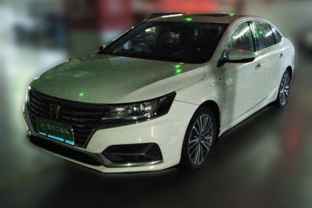 Ojetý Roewe i6 2019 PLUS 20T TST 4G Connected Flagship Superb Edition