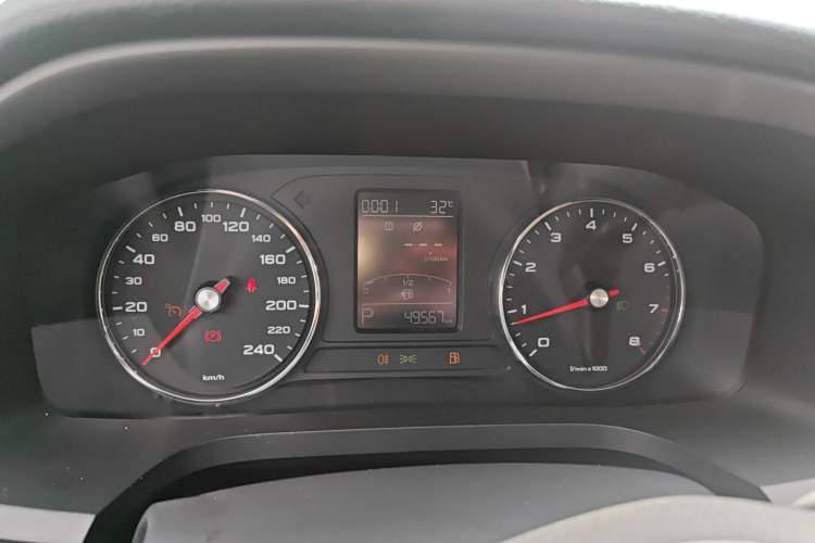 Used Roewe i6 2020 PLUS 1.6L CVT 4G Connected Glory Flagship Edition Instrument Cluster