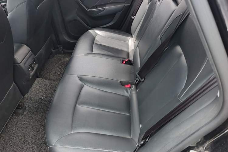 Used Roewe i6 2020 PLUS 1.6L CVT 4G Connected Glory Flagship Edition Left Rear Seat