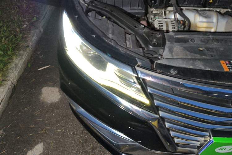 Used Roewe i6 2020 PLUS 1.6L CVT 4G Connected Glory Flagship Edition Right Front Headlight