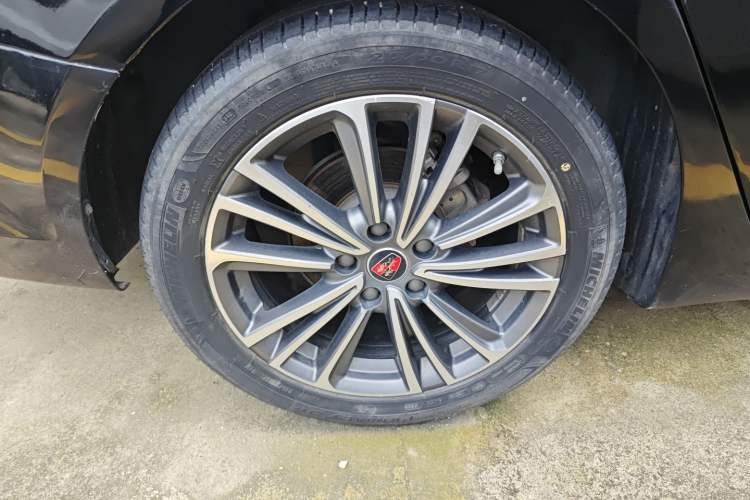 Used Roewe i6 2020 PLUS 1.6L CVT 4G Connected Glory Flagship Edition Right Rear Wheel Hub