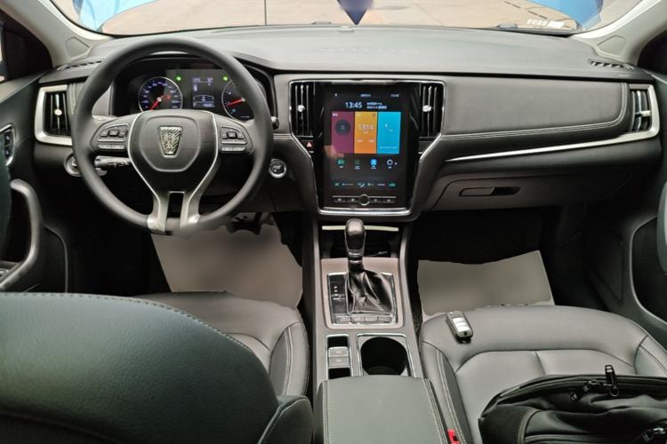 Used Roewe i6 2020 PLUS 1.6L CVT 4G Connected Glory Flagship Edition Center Console