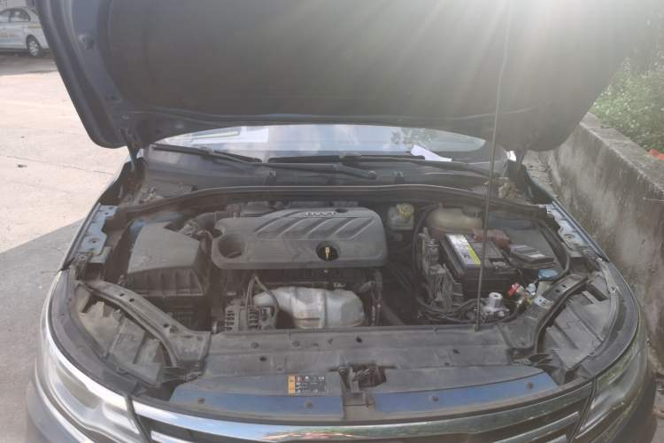 Used Roewe i6 2020 PLUS 1.6L CVT 4G Connected Glory Flagship Edition Engine Bay