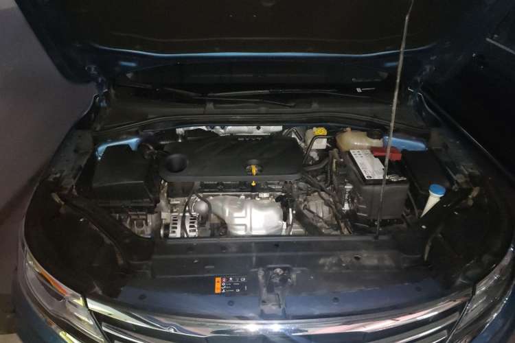 Used Roewe i6 2020 PLUS 1.6L CVT 4G Connected Glory Holographic Edition Engine Bay