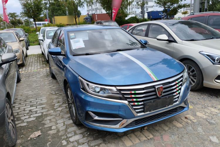 Used Roewe i6 2020 PLUS 1.6L CVT 4G Connected Glory Flagship Edition Front Right 45 Deg