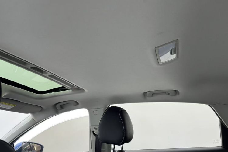 Used Roewe i6 2020 PLUS 1.6L CVT 4G Connected Glory Flagship Edition Headliner