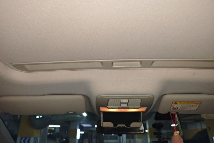 Used Roewe i6 2020 PLUS 1.6L CVT 4G Connected Glory Flagship Edition Headliner