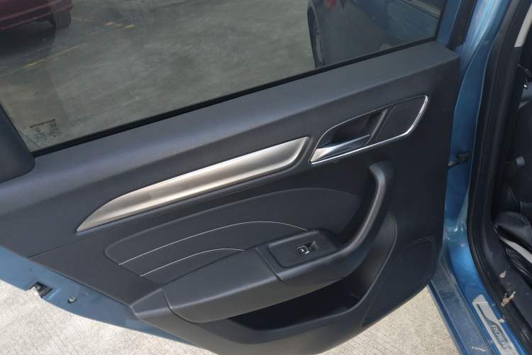 Used Roewe i6 2020 PLUS 20T TST 4G Connected Glory Flagship Edition Left Rear Door Interior