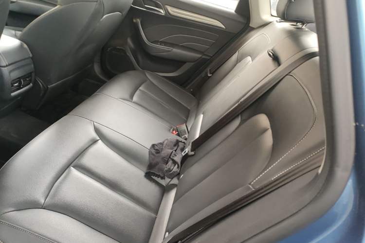 Used Roewe i6 2020 PLUS 1.6L CVT 4G Connected Glory Flagship Edition Left Rear Seat