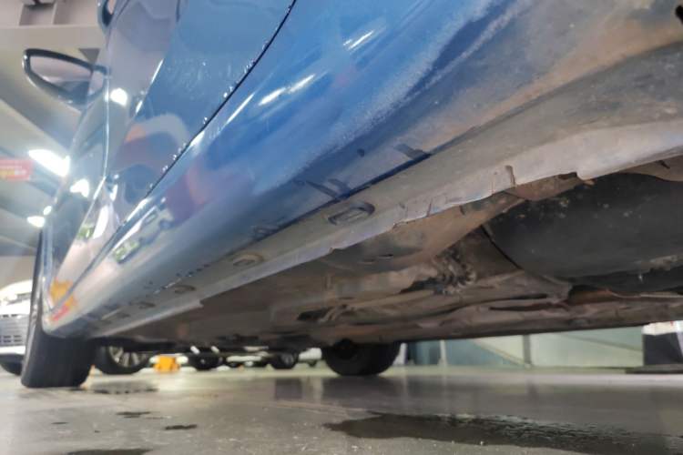Used Roewe i6 2020 PLUS 1.6L CVT 4G Connected Glory Flagship Edition Left Side Sill