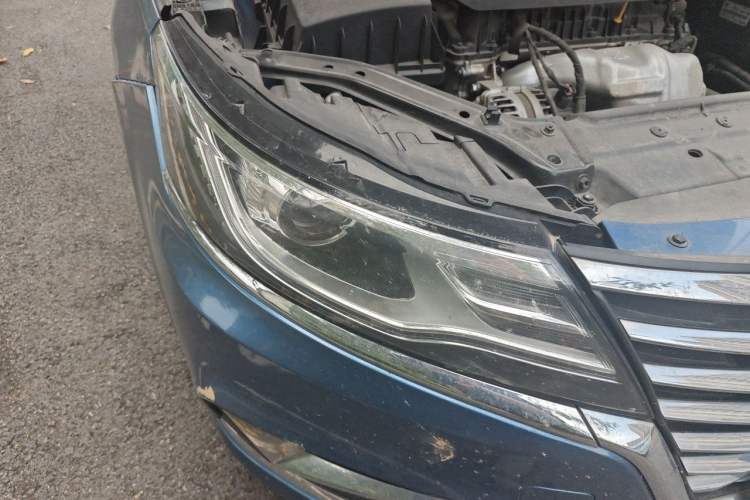 Used Roewe i6 2020 PLUS 1.6L CVT 4G Connected Glory Flagship Edition Right Front Headlight
