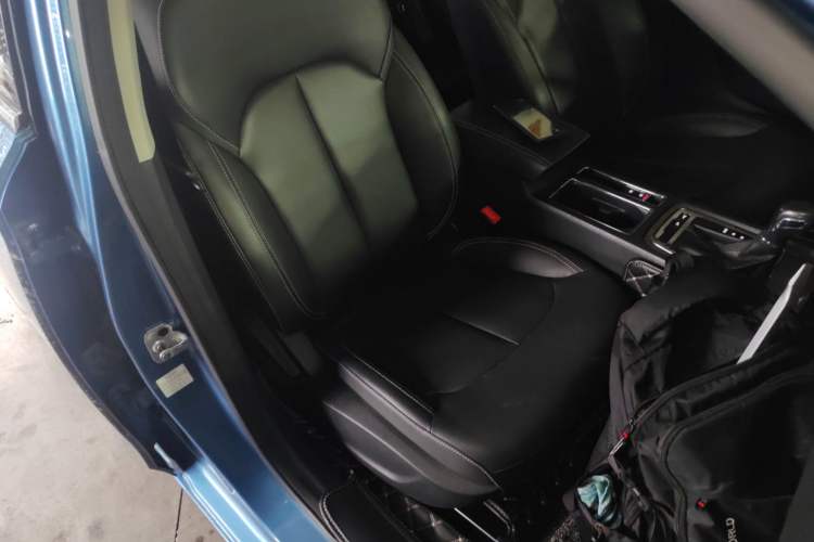 Used Roewe i6 2020 PLUS 1.6L CVT 4G Connected Glory Flagship Edition Right Front Seat
