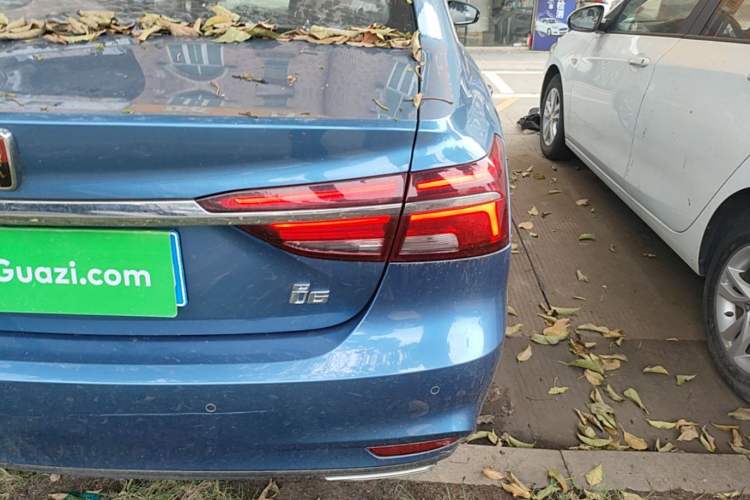 Used Roewe i6 2020 PLUS 1.6L CVT 4G Connected Glory Flagship Edition Right Rear Taillight