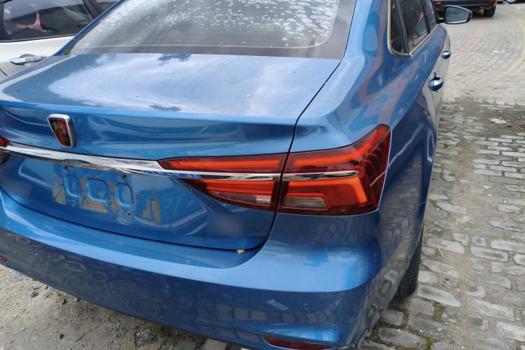 Used Roewe i6 2020 PLUS 1.6L CVT 4G Connected Glory Flagship Edition Right Rear Taillight