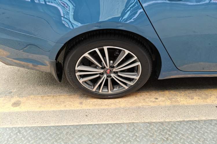 Used Roewe i6 2020 PLUS 1.6L CVT 4G Connected Glory Flagship Edition Right Rear Wheel Hub