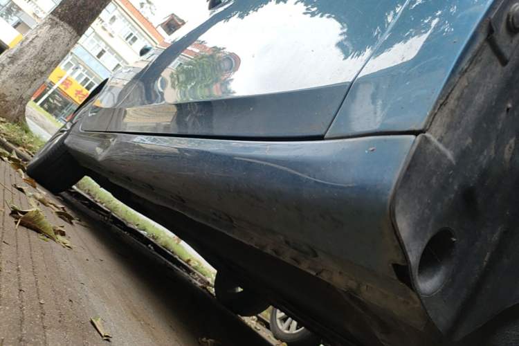 Used Roewe i6 2020 PLUS 1.6L CVT 4G Connected Glory Flagship Edition Right Side Sill