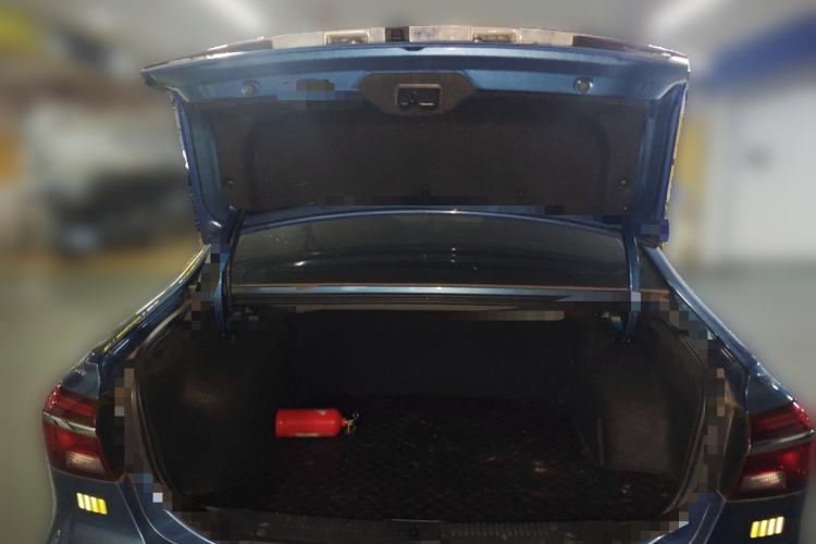 Used Roewe i6 2020 PLUS 1.6L CVT 4G Connected Glory Flagship Edition Trunk