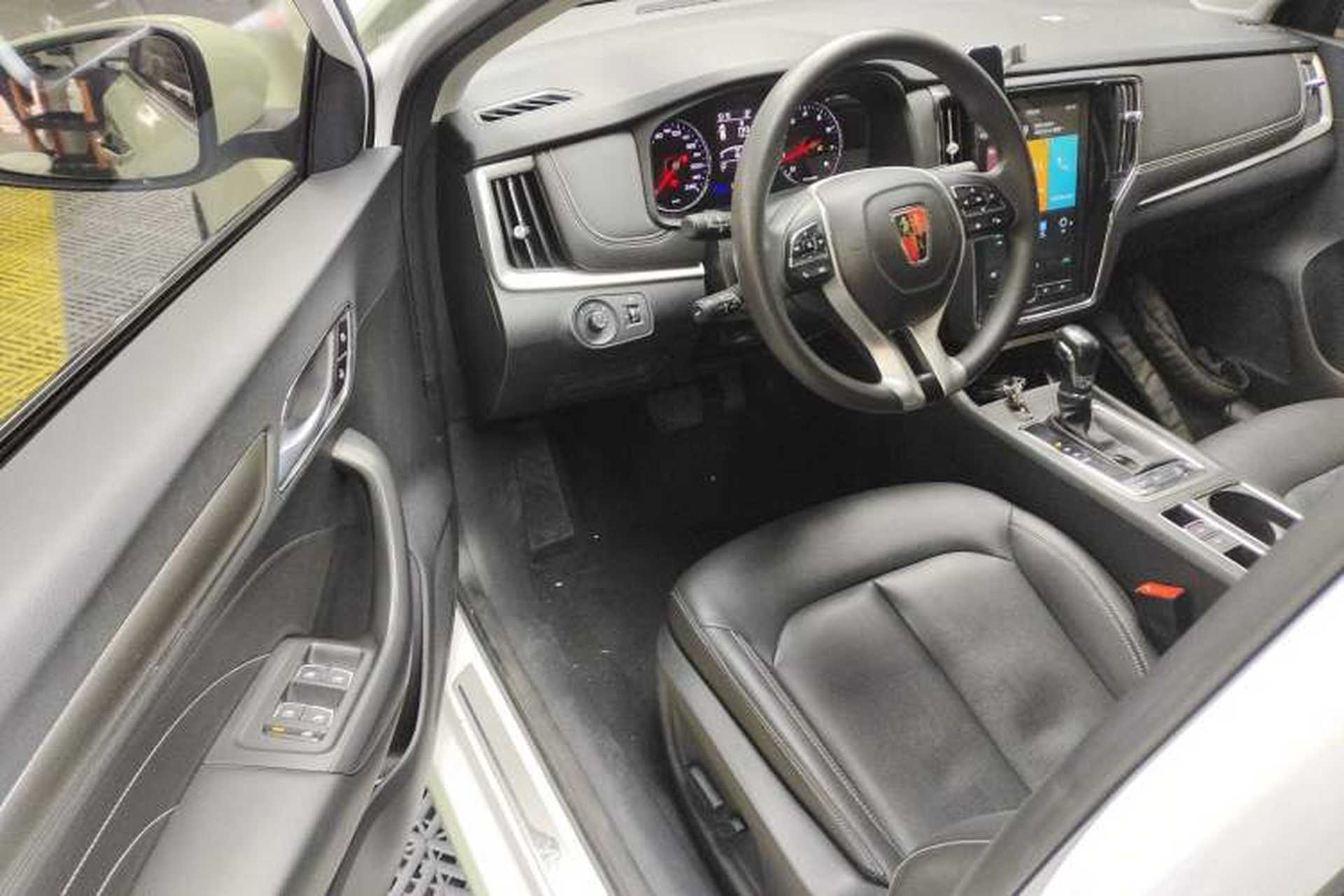 Used Roewe i6 2020 PLUS 1.6L CVT 4G Connected Glory Flagship Edition Interior 3