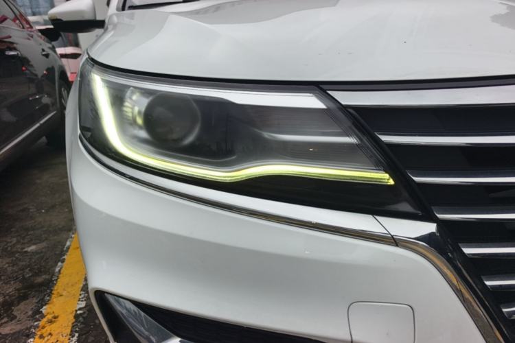 Used Roewe i6 2020 PLUS 1.6L CVT 4G Connected Glory Flagship Edition Right Front Headlight