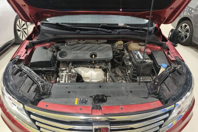 Used Roewe i6  Engine Bay