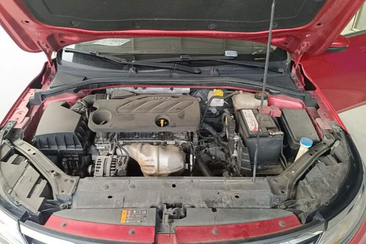 Used Roewe i6 2020 PLUS 1.6L CVT 4G Connected Glory Flagship Edition Engine Bay