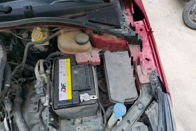 Used Roewe i6 2020 PLUS 1.6L CVT 4G Connected Glory Flagship Edition Engine Bay Left