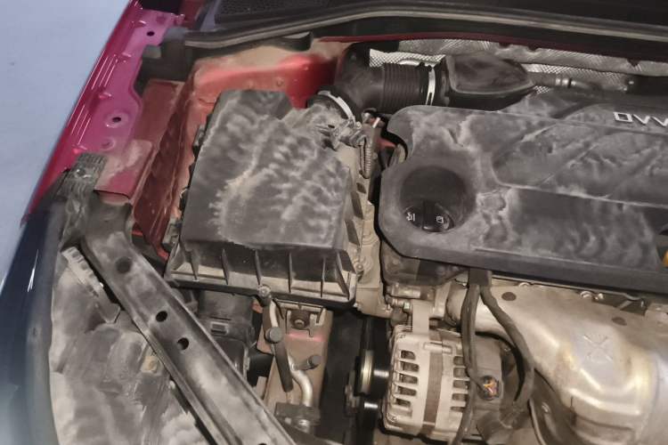 Used Roewe i6 2020 PLUS 1.6L Manual 4G Connect Glory Flagship Edition Engine Bay Right
