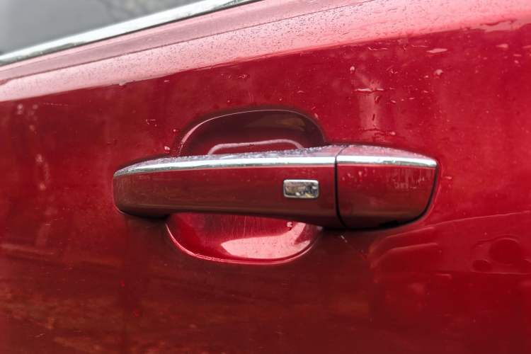 Used Roewe i6 2020 PLUS 1.6L CVT 4G Connected Glory Flagship Edition Exterior 10