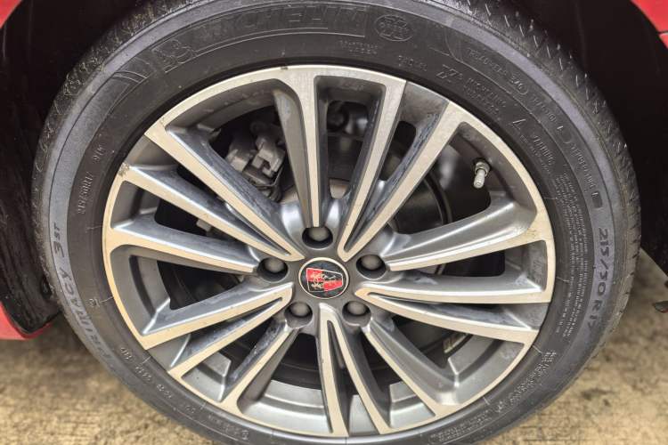 Used Roewe i6 2020 PLUS 1.6L CVT 4G Connected Glory Flagship Edition Exterior 7