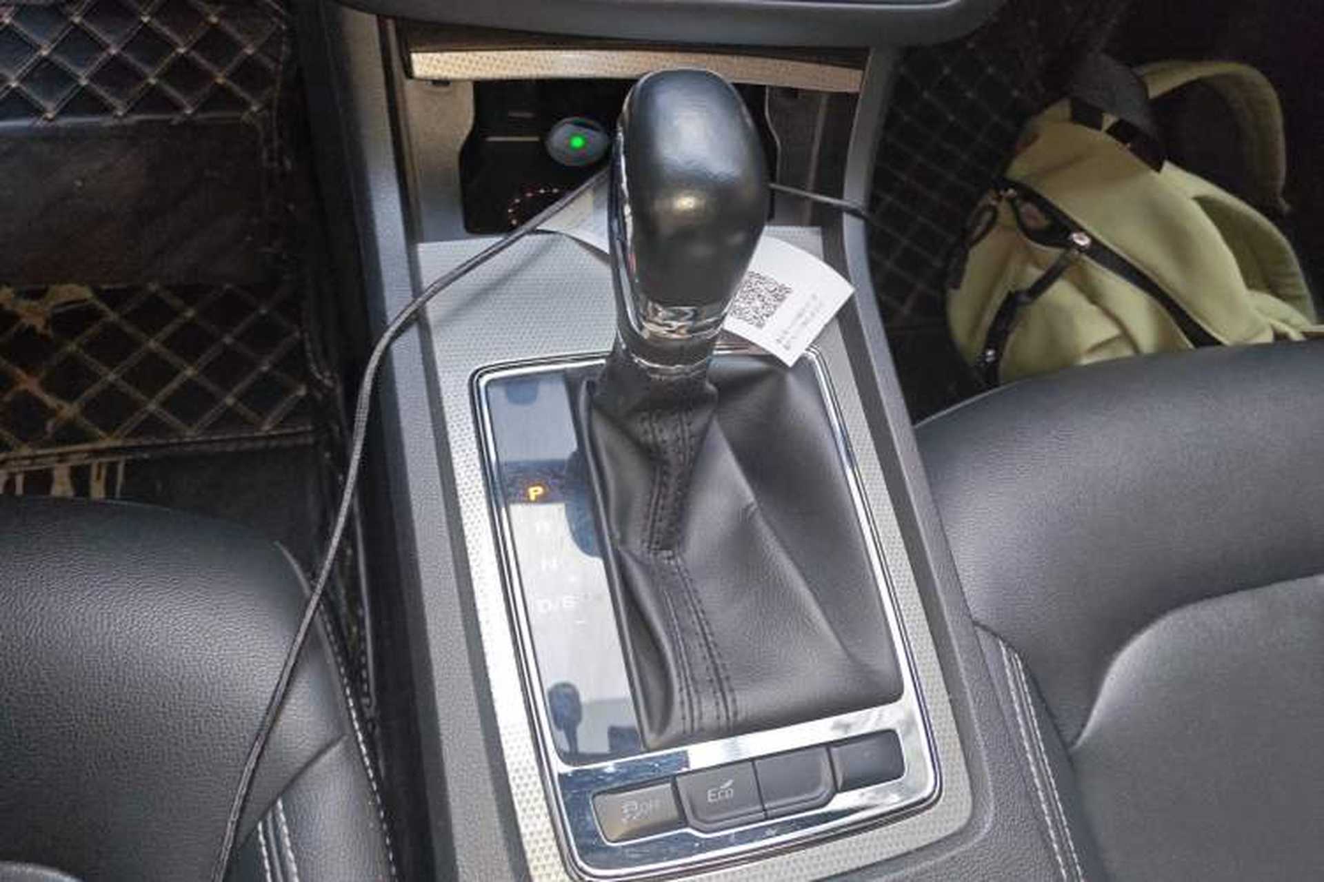 Used Roewe i6 2020 PLUS 1.6L CVT 4G Connected Glory Flagship Edition Gear Lever