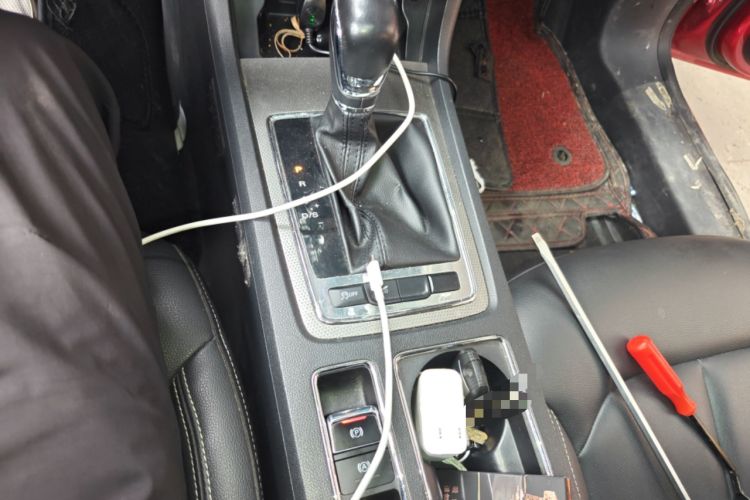 Used Roewe i6 2020 PLUS 1.6L CVT 4G Connected Glory Flagship Edition Gear Lever
