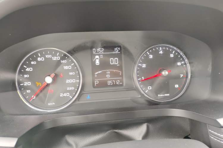 Used Roewe i6 2020 PLUS 1.6L CVT 4G Connected Glory Flagship Edition Instrument Cluster