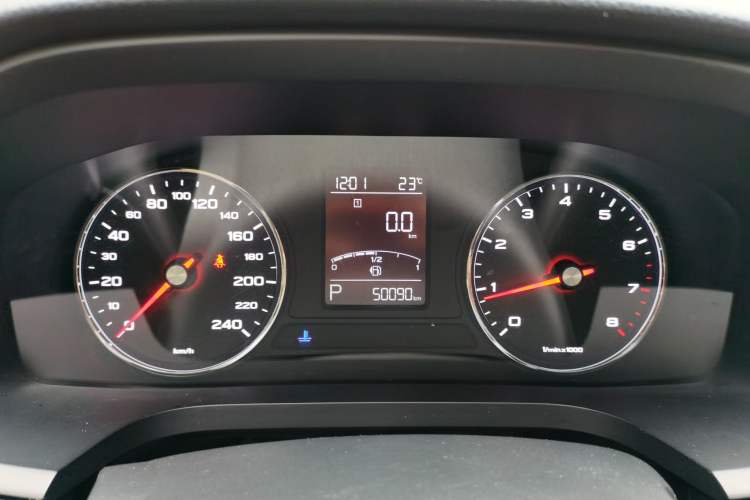 Used Roewe i6 2020 PLUS 1.6L CVT 4G Connected Glory Flagship Edition Instrument Cluster