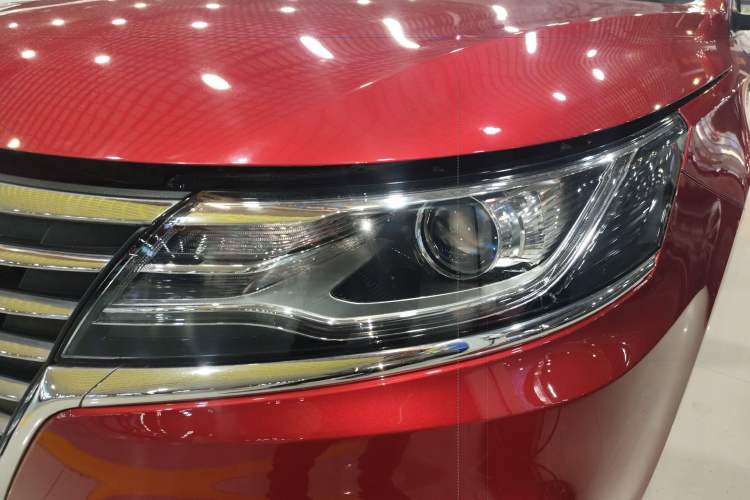 Used Roewe i6  Left Front Headlight