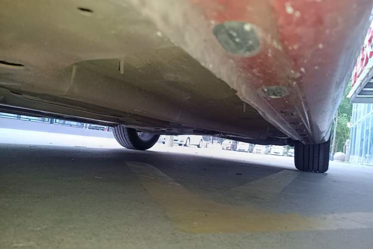 Used Roewe i6 2020 PLUS 1.6L CVT 4G Connected Glory Flagship Edition Left Side Sill