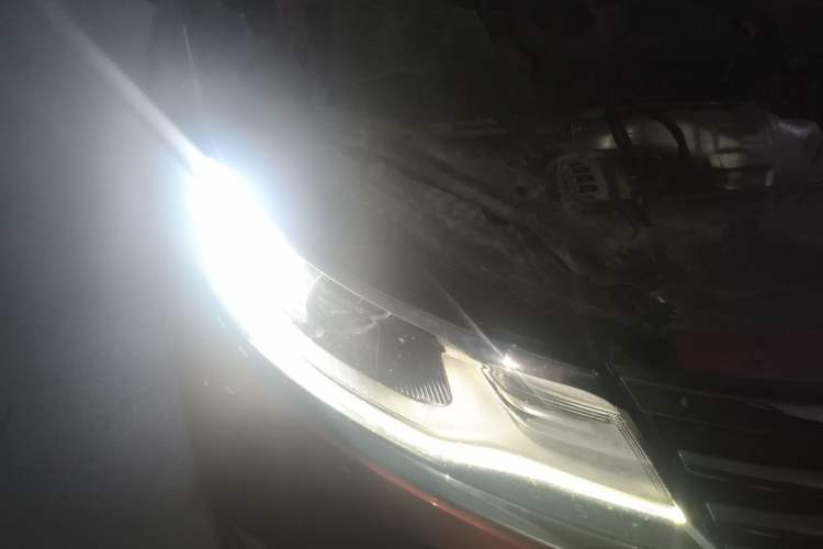 Used Roewe i6 2020 PLUS 1.6L Manual 4G Connect Glory Flagship Edition Right Front Headlight