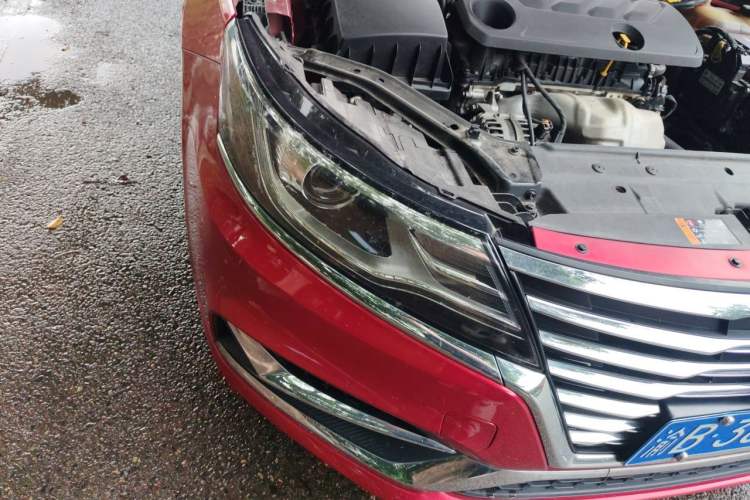 Used Roewe i6 2020 PLUS 1.6L CVT 4G Connected Glory Flagship Edition Right Front Headlight