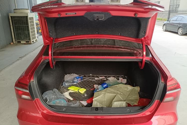 Used Roewe i6 2020 PLUS 1.6L CVT 4G Connected Glory Flagship Edition Trunk