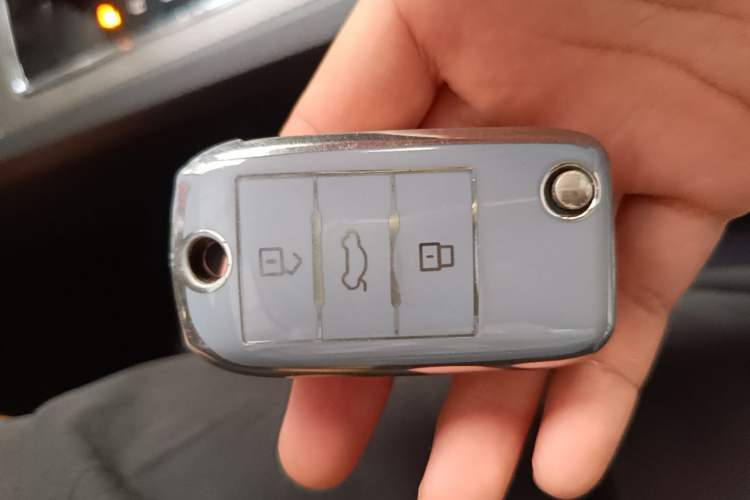 Used Roewe i6 2020 PLUS 1.6L CVT 4G Connected Glory Flagship Edition Vehicle Key