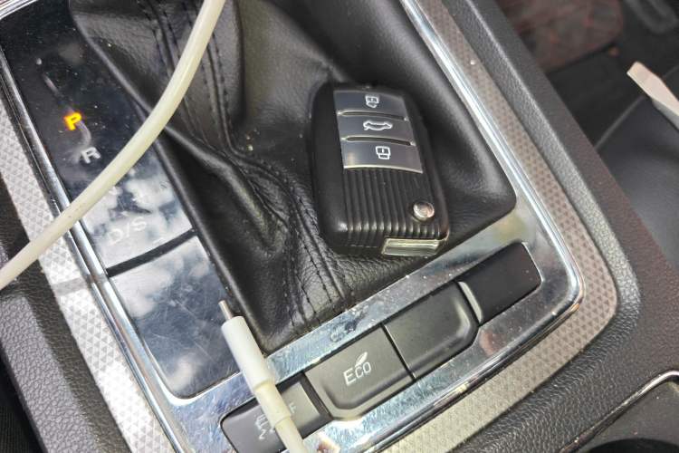 Used Roewe i6 2020 PLUS 1.6L CVT 4G Connected Glory Flagship Edition Vehicle Key