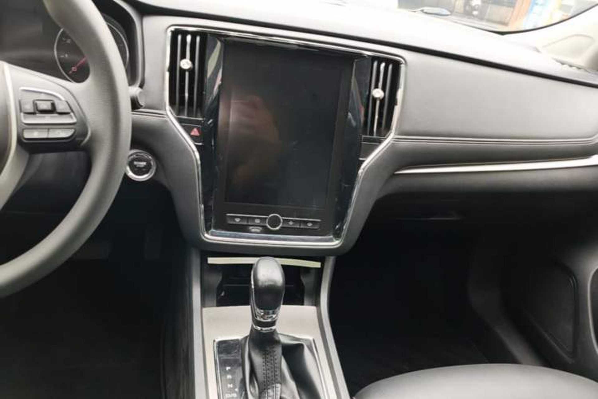 Used Roewe i6 2020 PLUS 1.6L CVT 4G Connected Glory Flagship Edition Audio And AC Panel