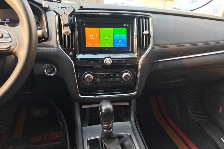 Used Roewe i6 2020 PLUS 1.6L CVT 4G Connected Glory Luxury Edition Audio And AC Panel
