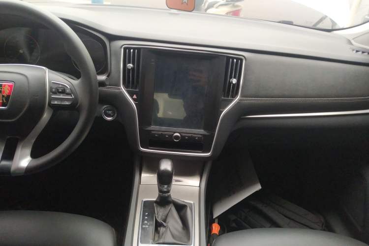 Used Roewe i6 2020 PLUS 1.6L CVT 4G Connected Glory Flagship Edition Audio And AC Panel