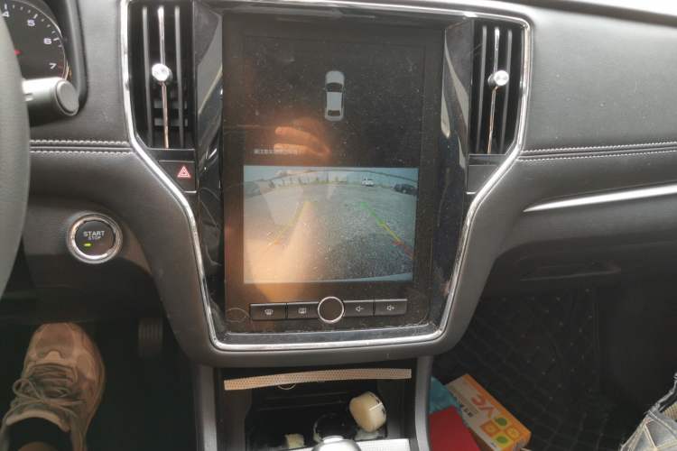 Used Roewe i6 2020 PLUS 1.6L CVT 4G Connected Glory Flagship Edition Audio And AC Panel