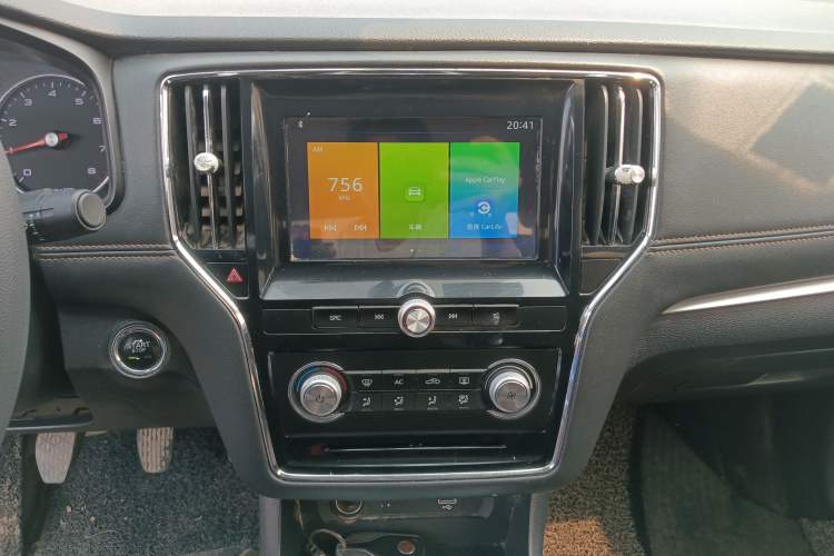 Used Roewe i6 2020 PLUS 1.6L Manual 4G Connect Glory Luxury Edition Audio And AC Panel